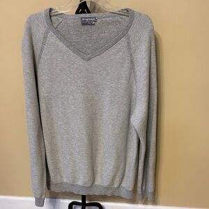 Tommy Bahama Light Gray V-Neck Sweater size large